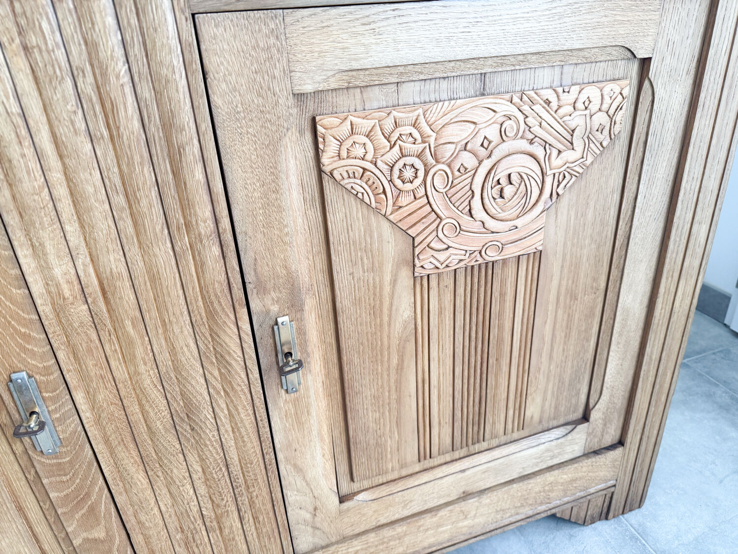 Large Parisian Art Deco oak sideboard 1930/1940