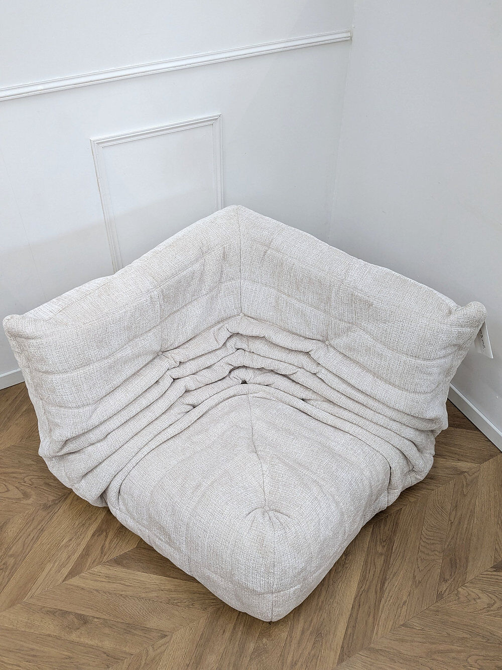 Togo angle en velours crème