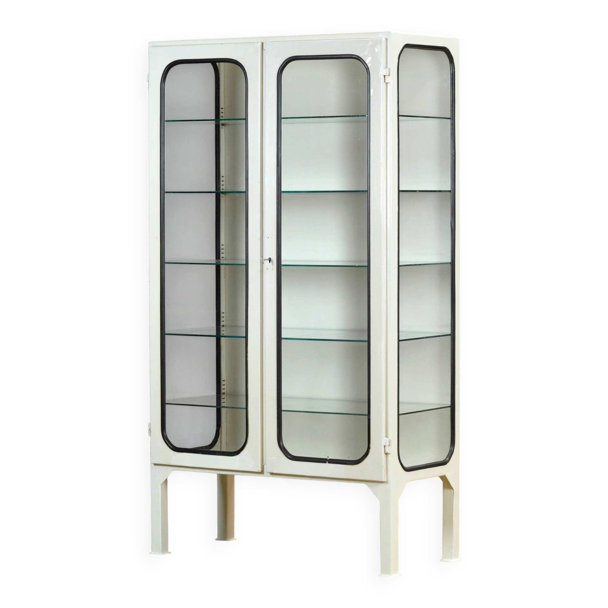 Cabinet médical vintage, années 1970