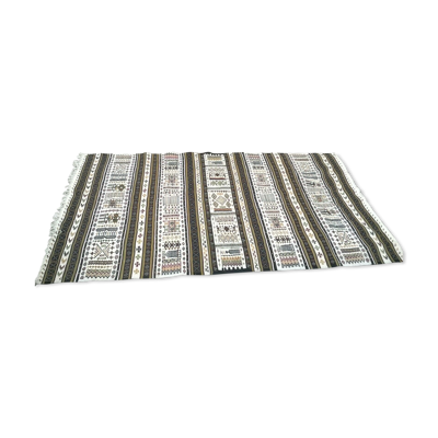 Tapis artisanal ''noué main'' 136x236cm