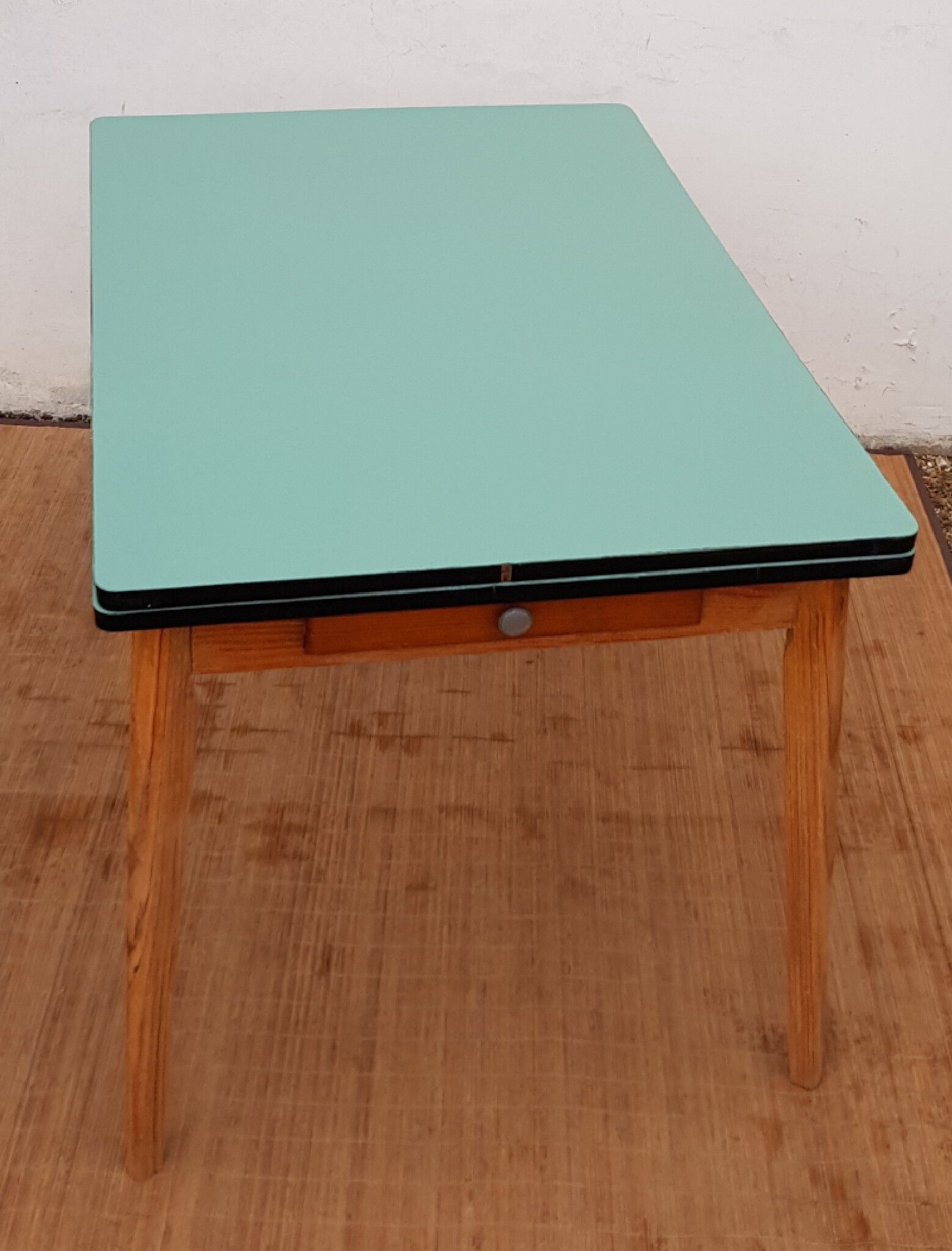 Table formica 1950