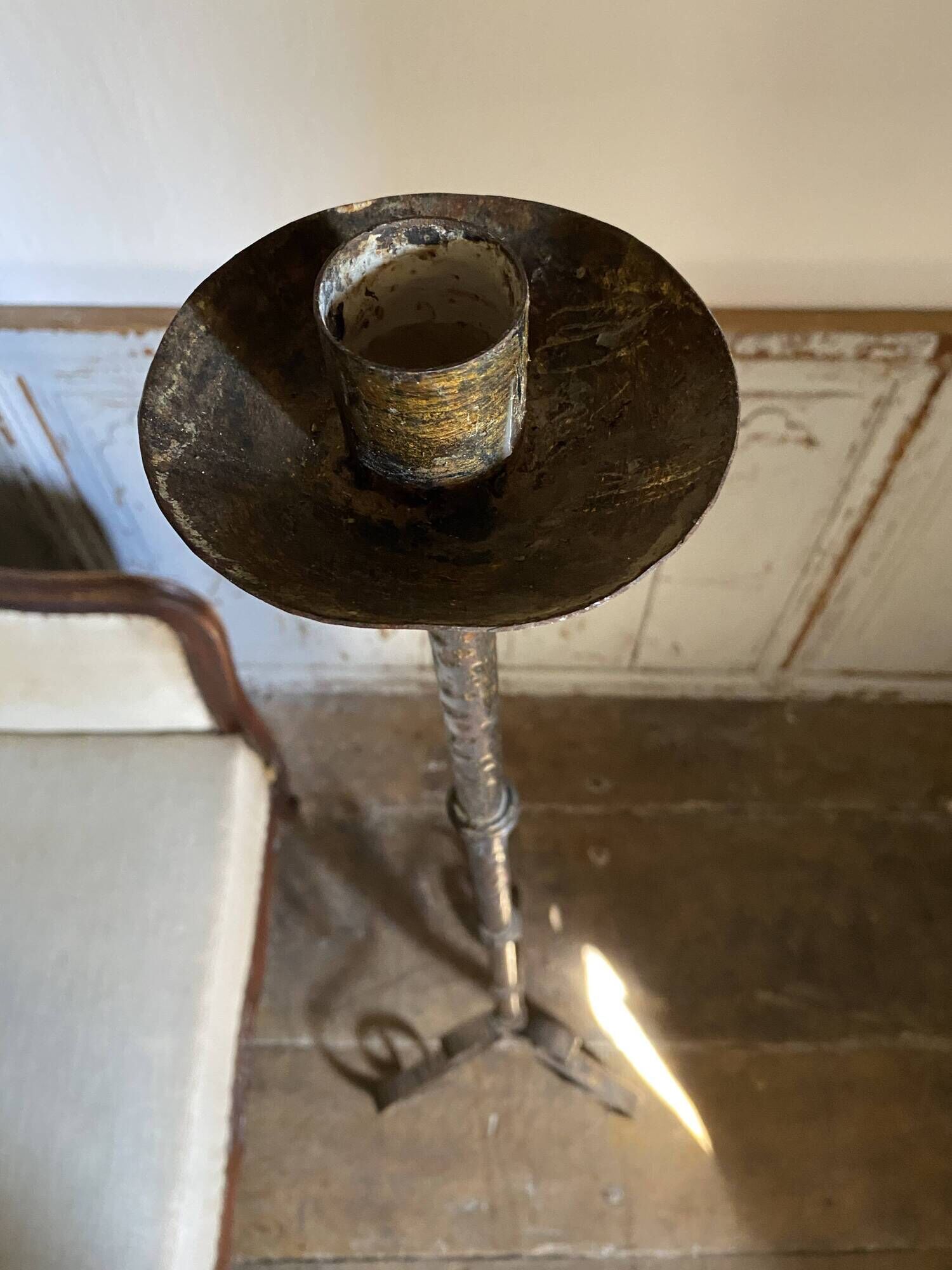 Floor candelabrum