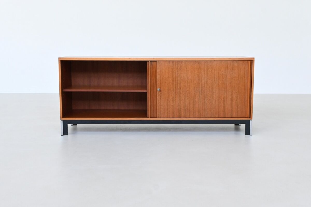 Theo Tempelman sideboard in walnut AP Originals The Netherlands 1960