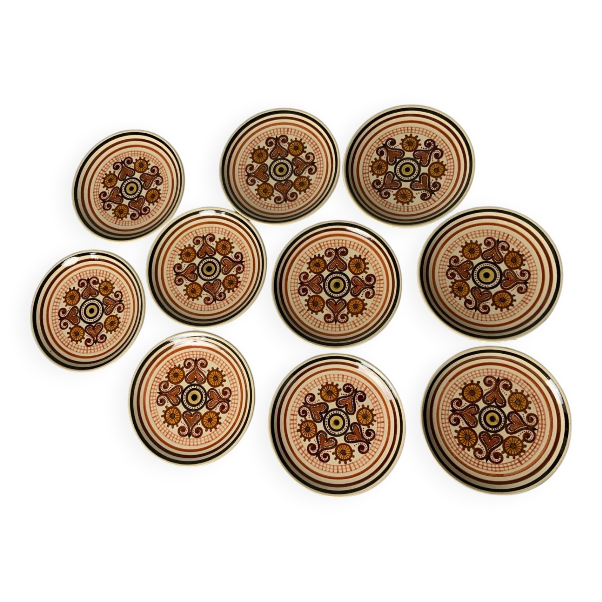 10 assiettes vintage