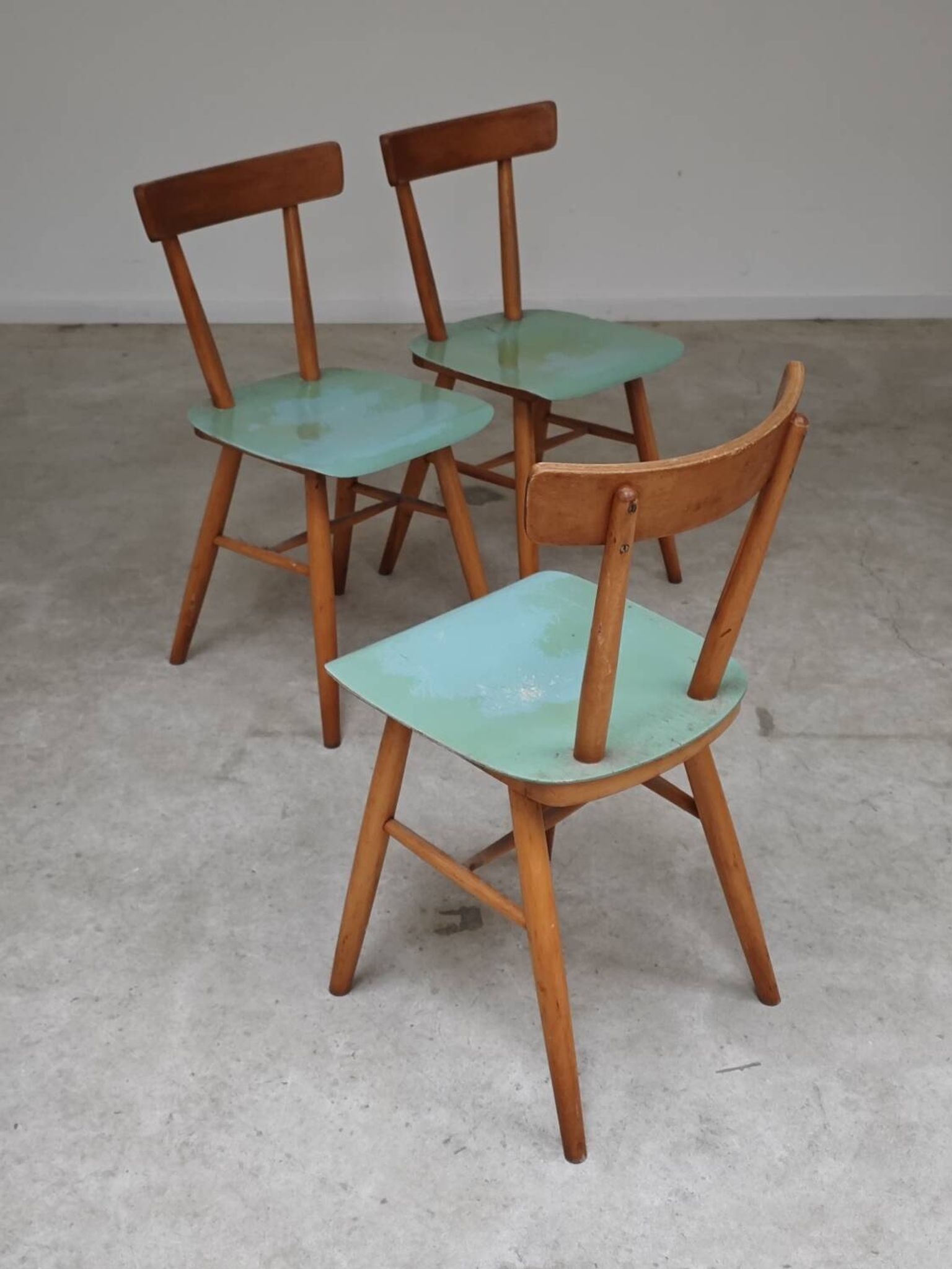 Set of 3 Czech TON Bystrice "Thonet" chairs, made of wood, 1960.