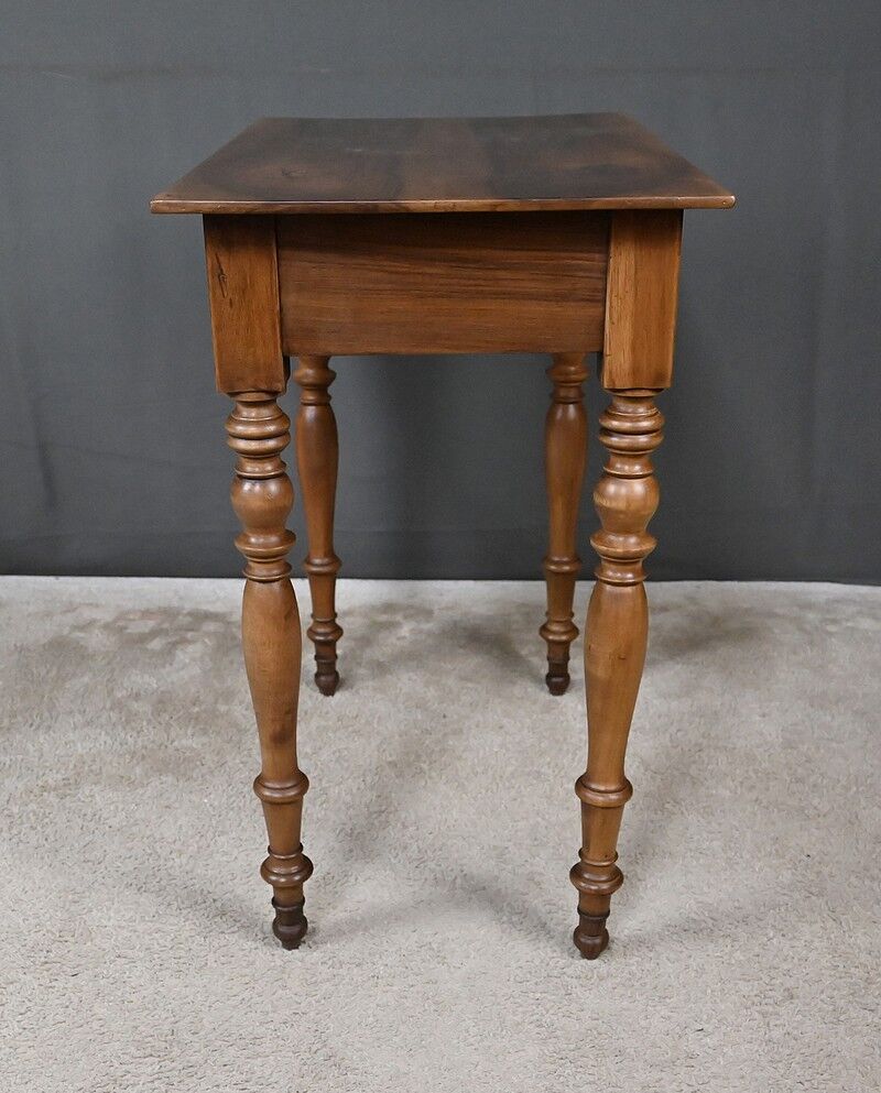 Small walnut desk table, Louis-Philippe style – 19th century