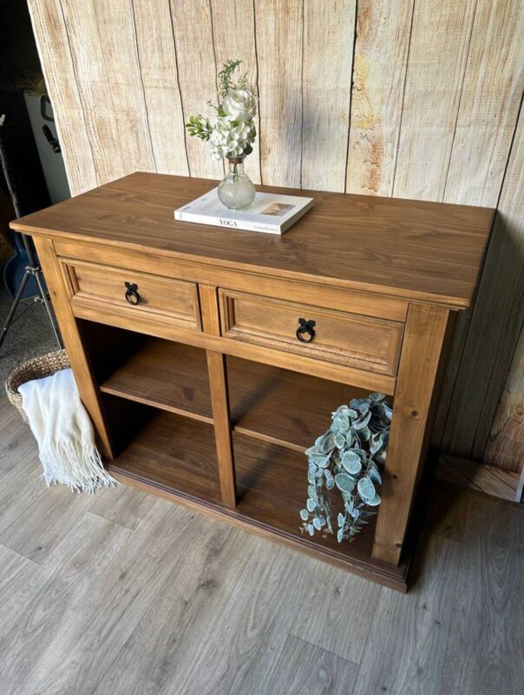 Solid wood sideboard