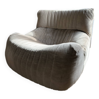 Roset beige fireside chair