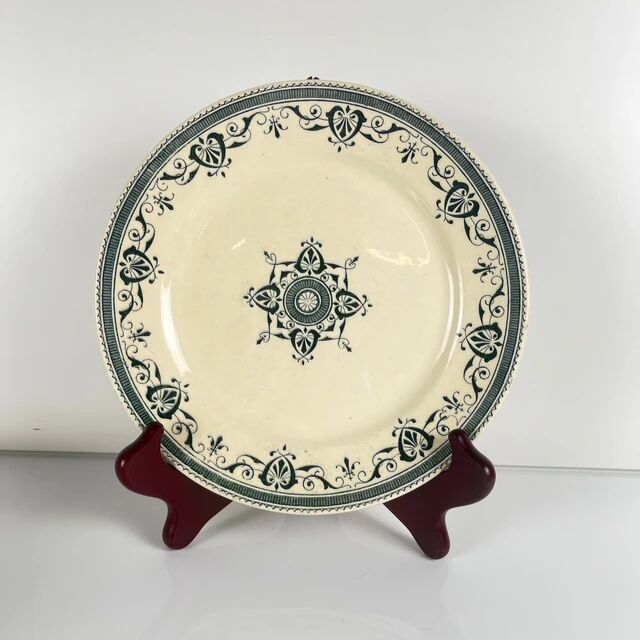 Set of 8 dessert plates in ironstone "Amiral", Creil & Montereau, green-blue, late 19th century.