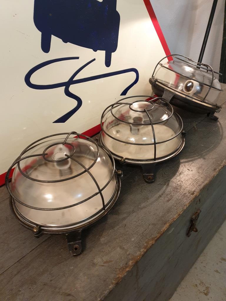 MAPELEC industrial window Wall lamp