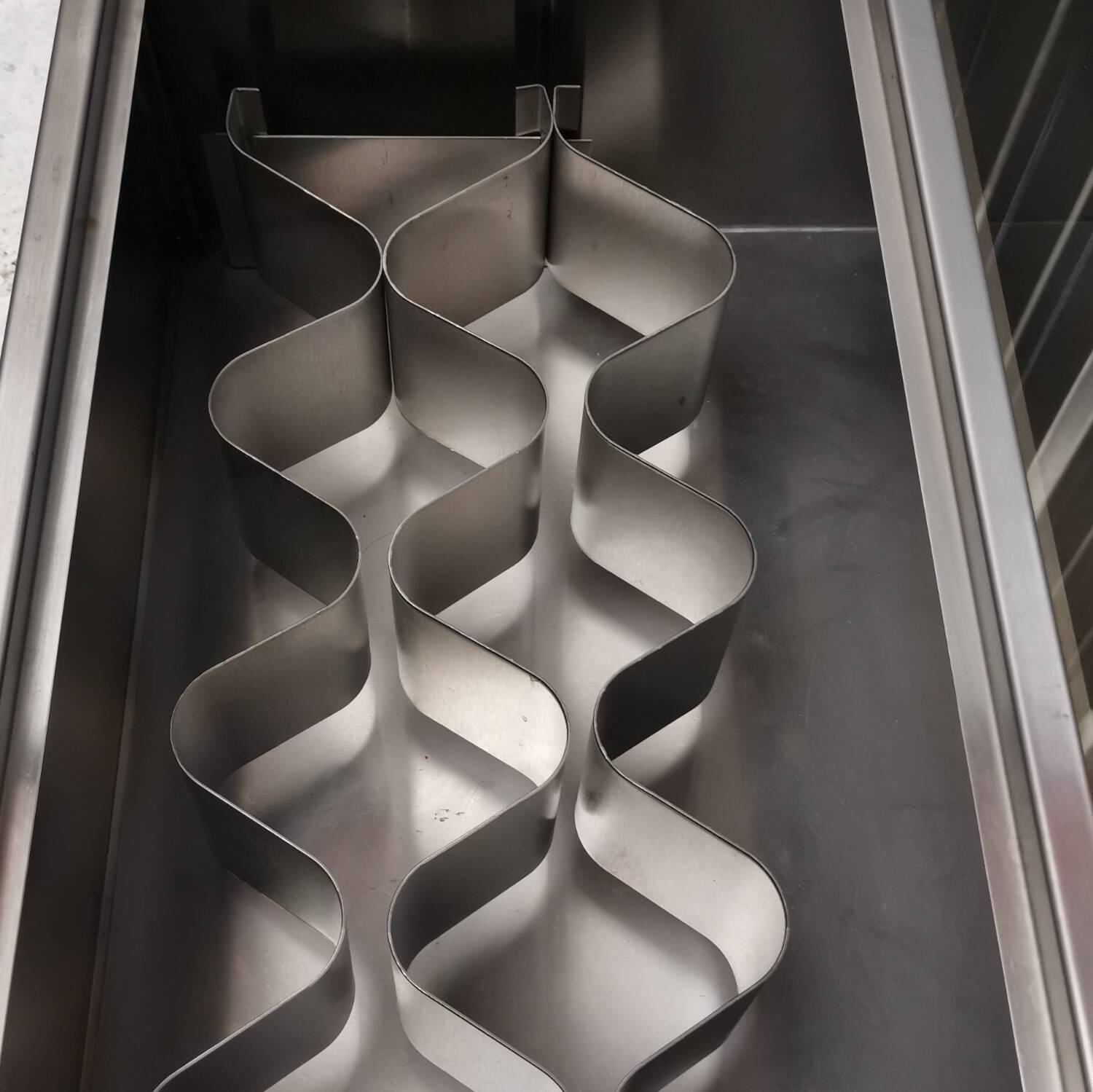 Table basse carré inox et verre, 1970
