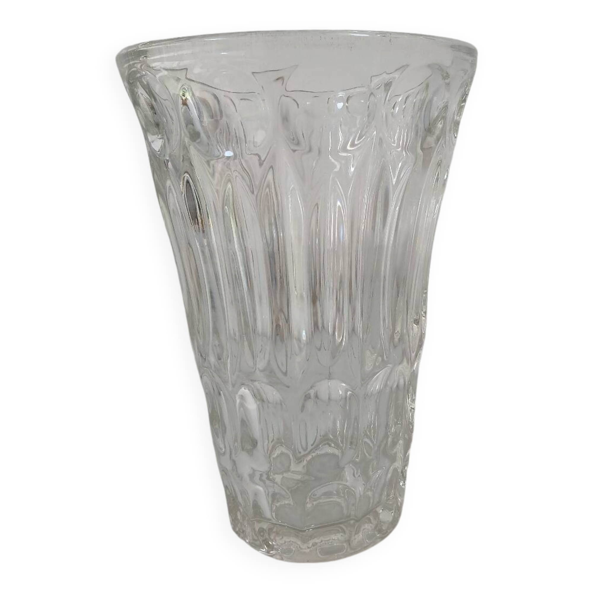 Chiseled glass vase