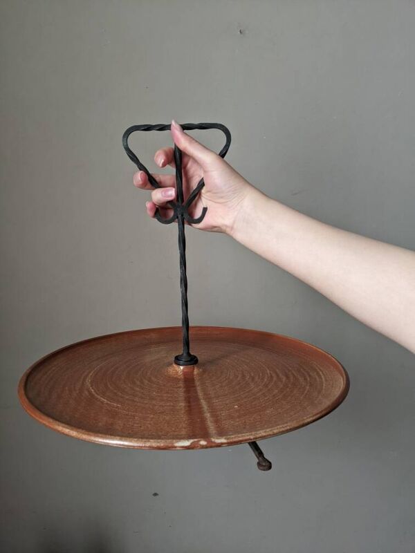 Plateau à fromage grès artisanal design brutaliste slow décoration campagne