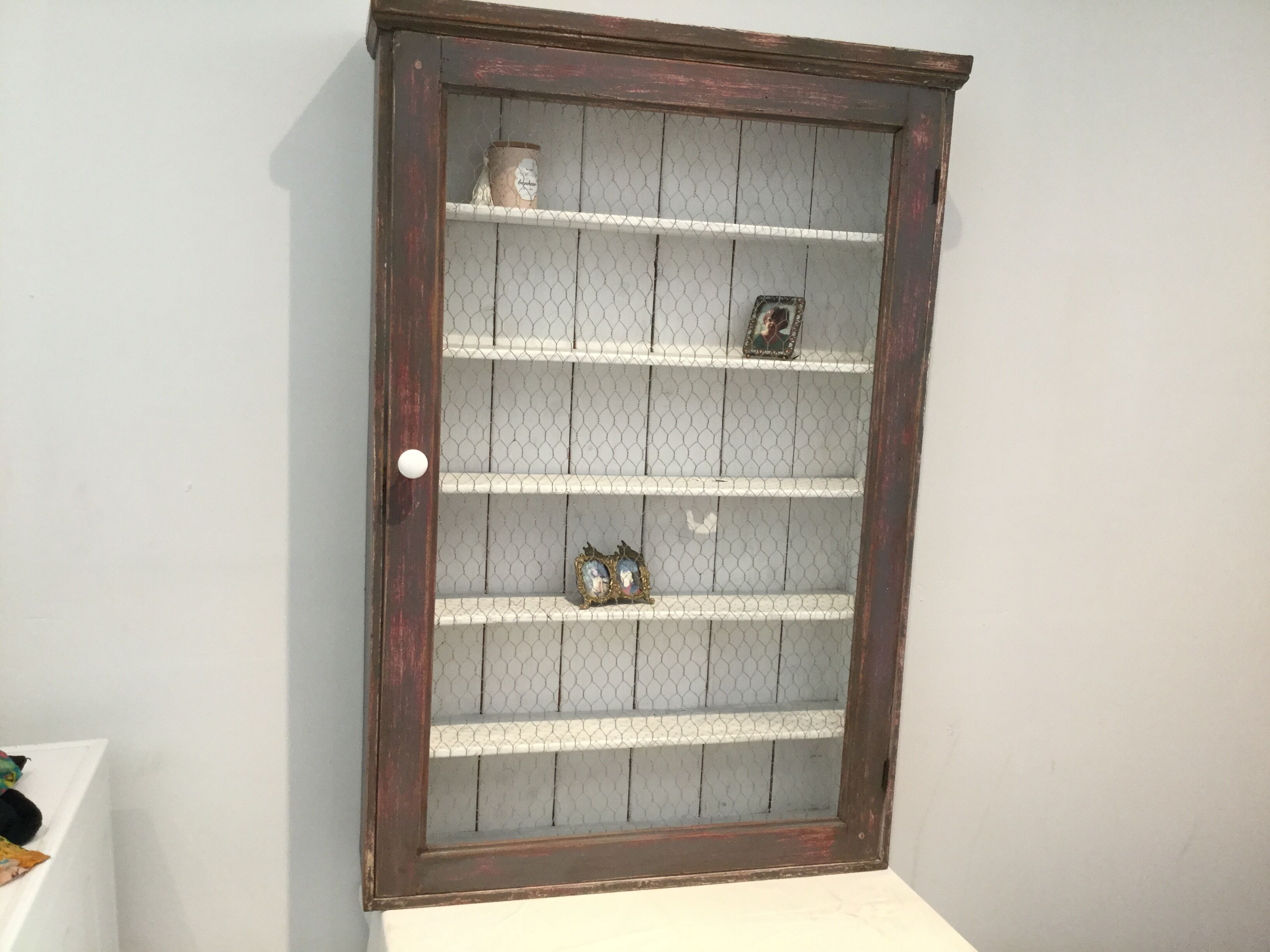 Wall shelf