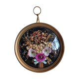 Dried flowers frame