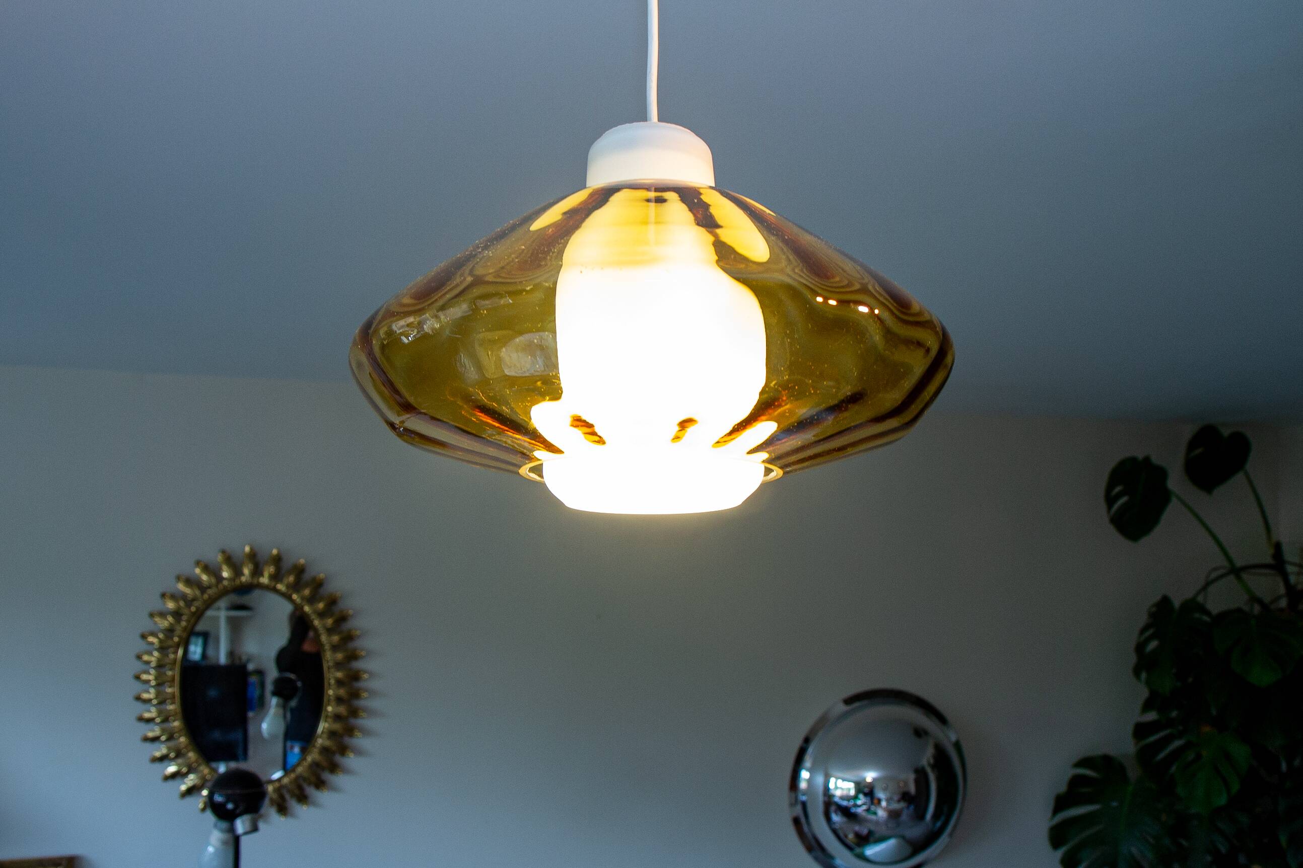 Scandinavian suspension, blown glass and opaline, 1960, new.