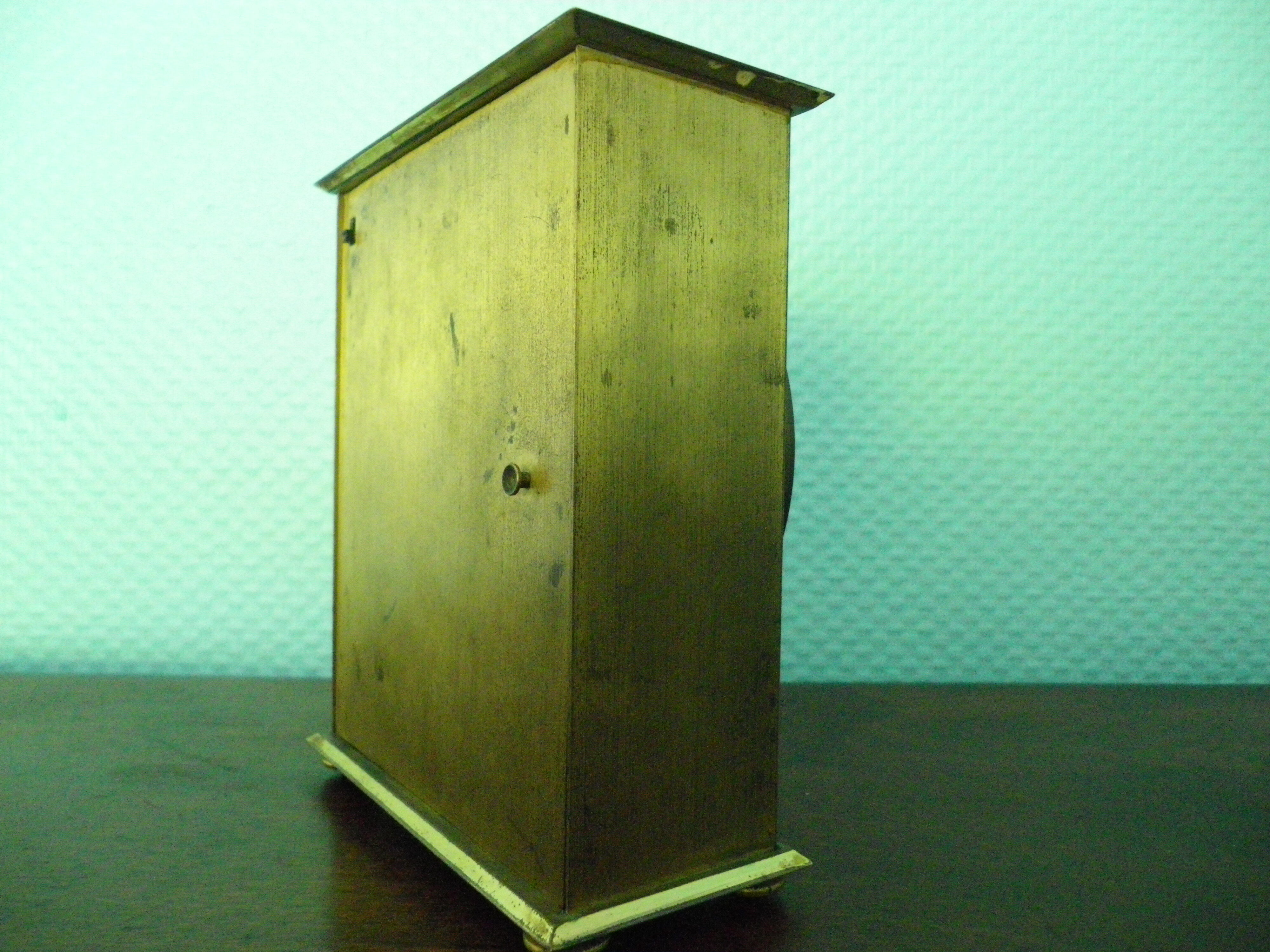 Pendulum officer Jaz Paris decoration, brass