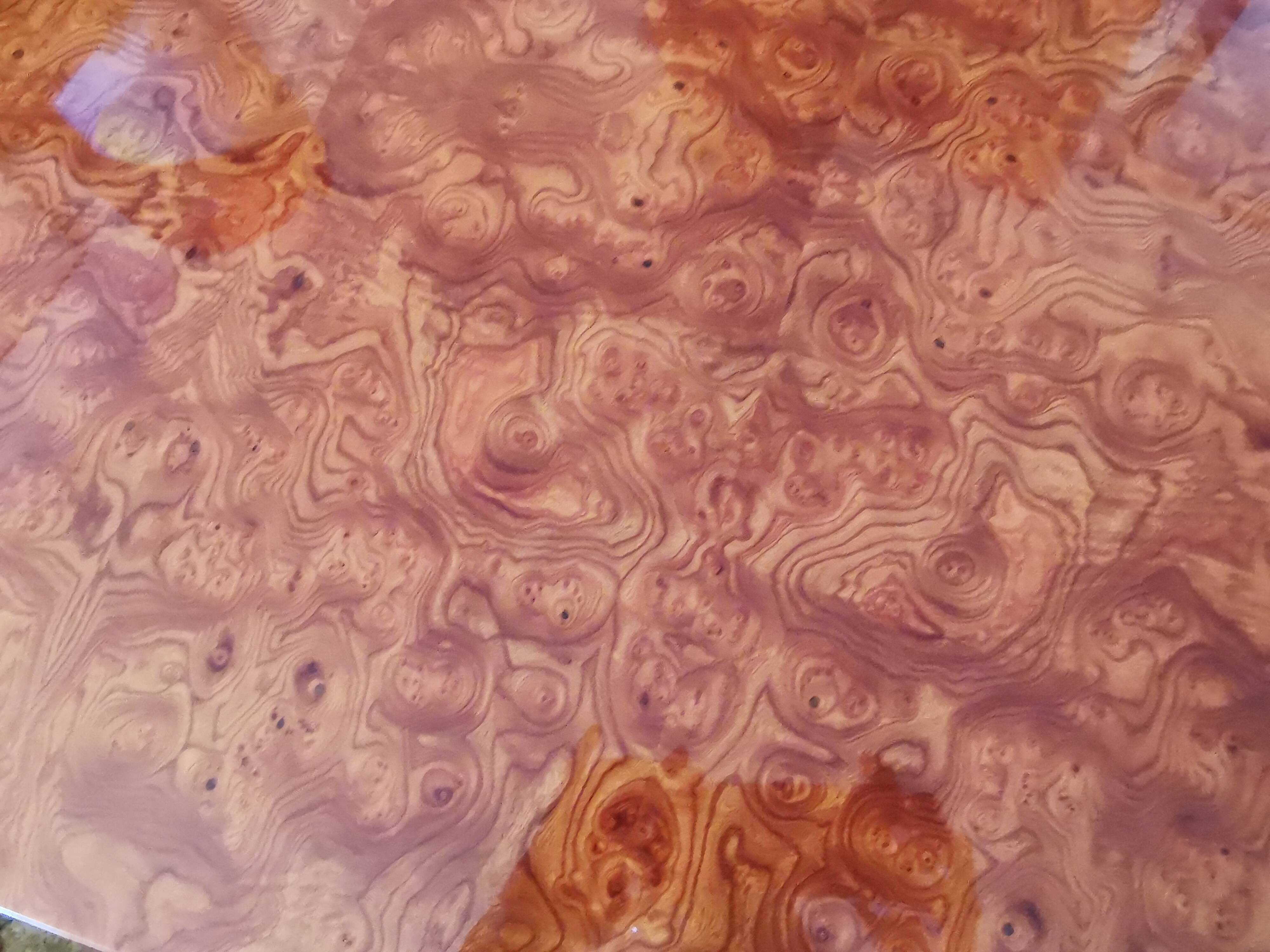 Gold magnifying glass coffee table 70