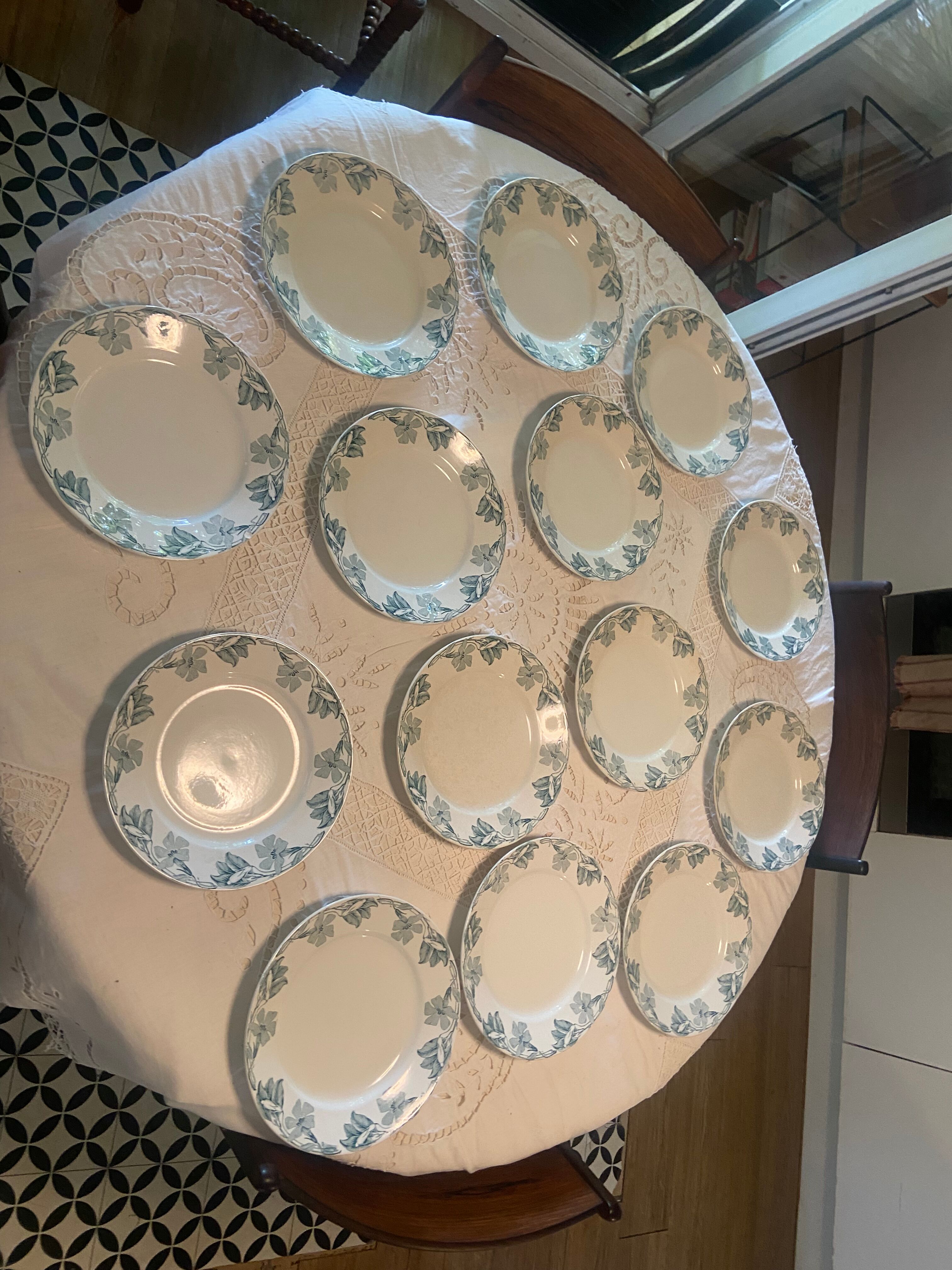 Set of 14 vintage Lunéville porcelain plates