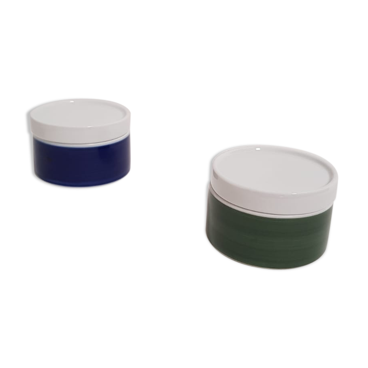 Vintage ceramic pot set with signed lid