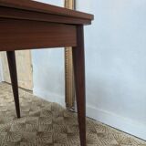 Scandinavian table