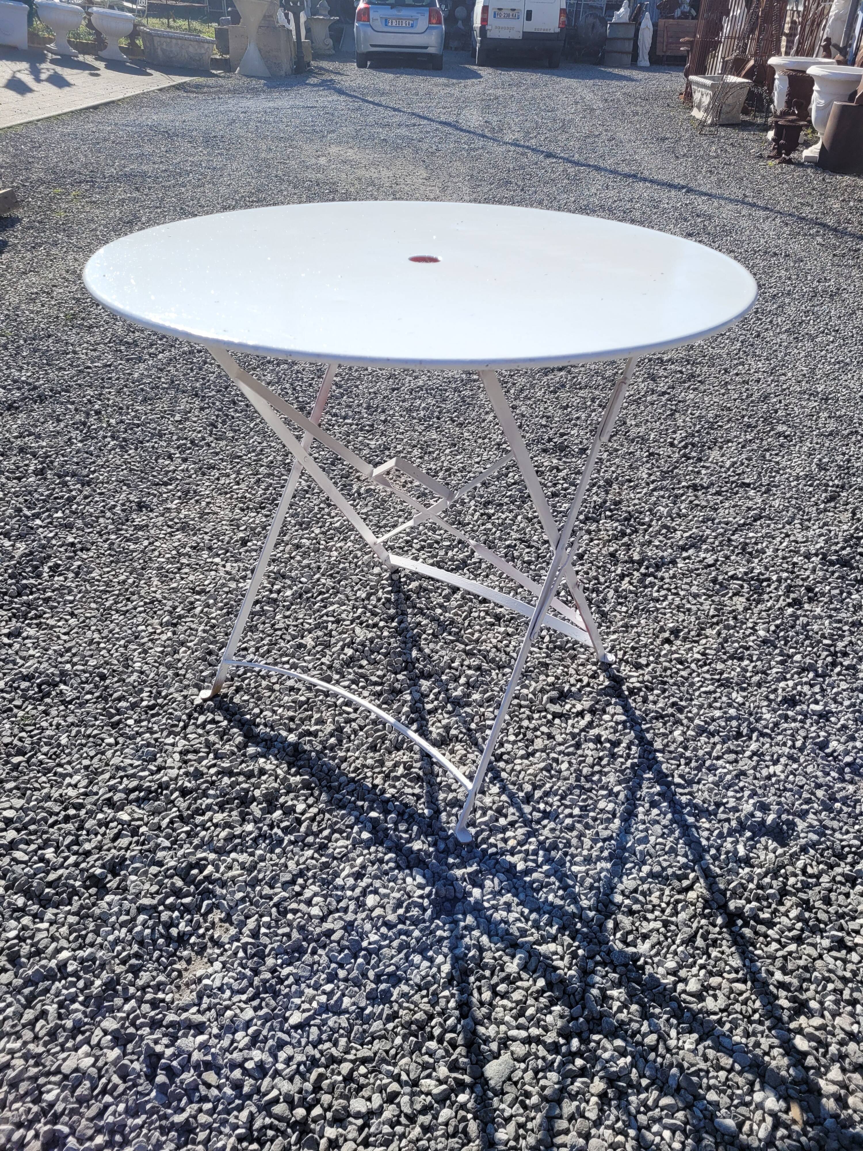 Folding garden table