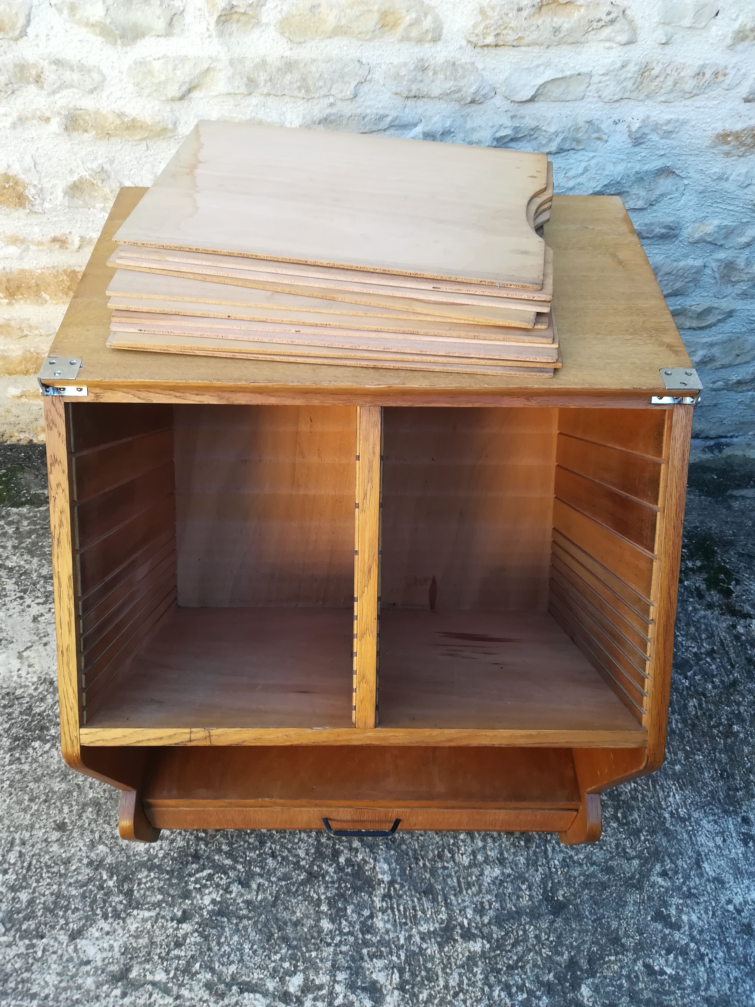 Office storage furniture