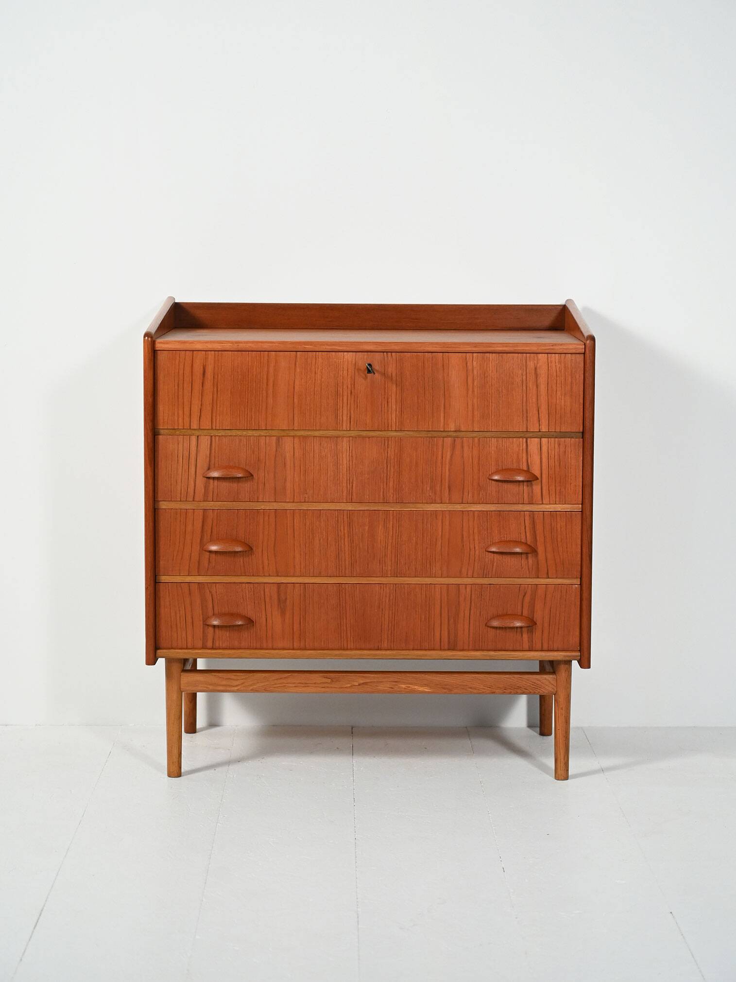 Scandinavian teak vanity chest, 1950s/60s