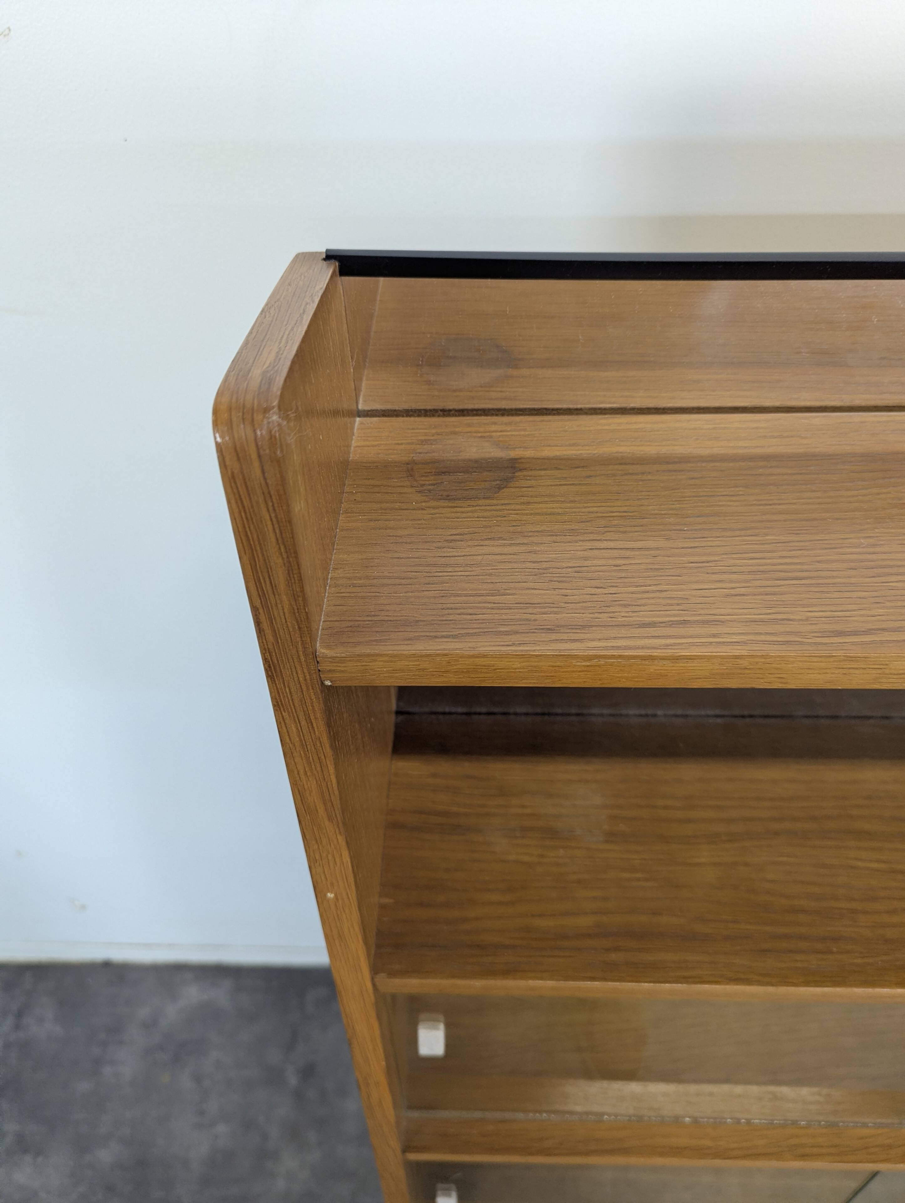 Etagère dans le goût de Guariche, années 50