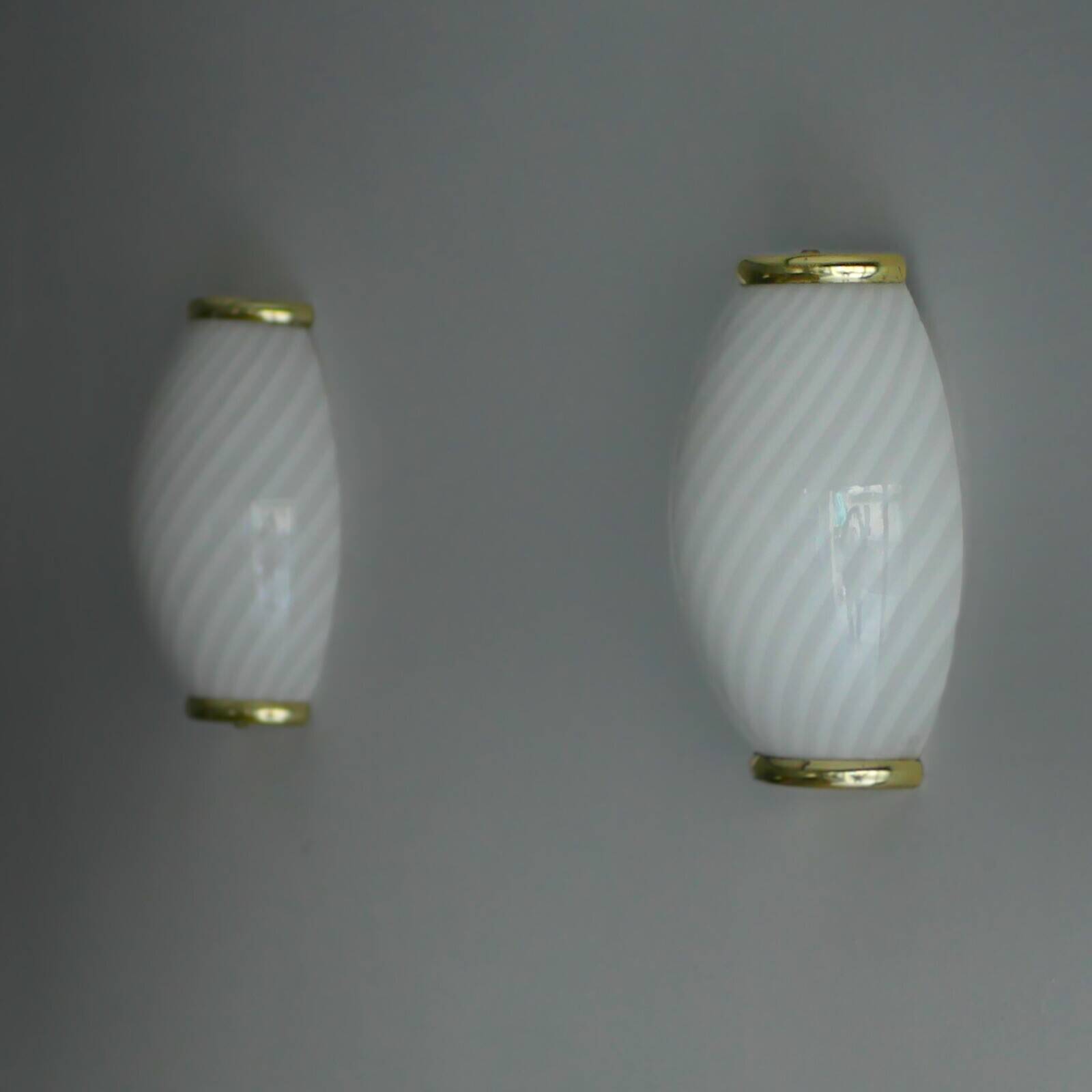 1980s Murano wall lights - Italian design - Swirled glass and brass