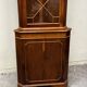 Meuble Vitrine d’encoignure en merisier XX e s