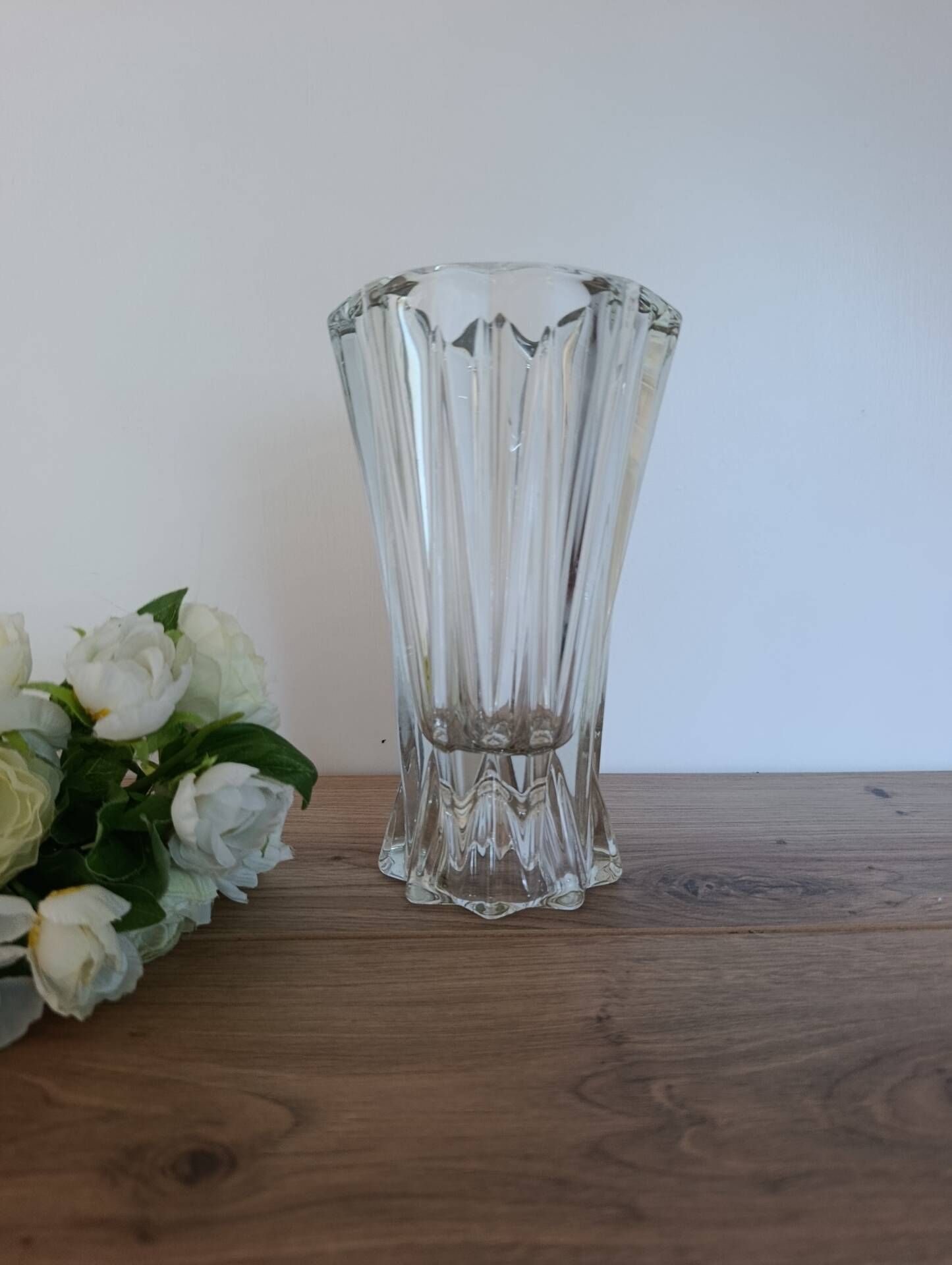 Vintage cut crystal vase, 1950s Art Deco style.