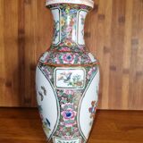 Chinese porcelain vase Canton style