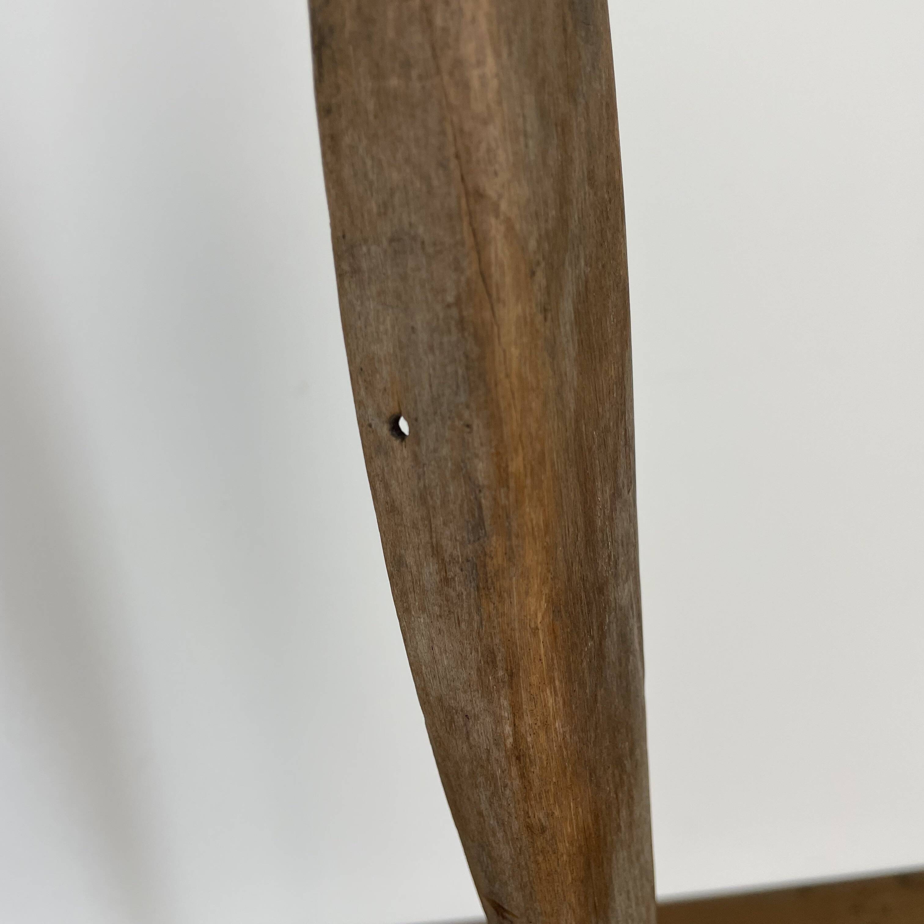 Set of 2 wooden sculptures on base