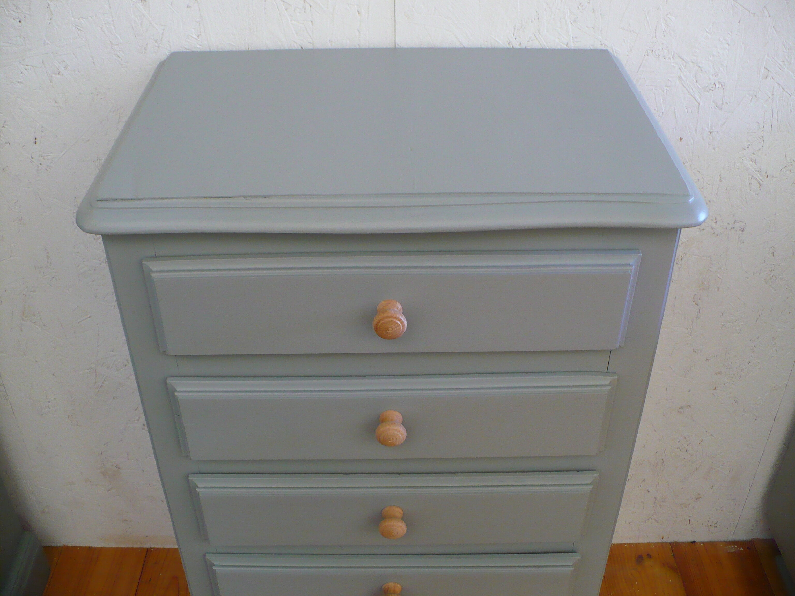 Chiffonier