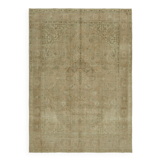Hand-Knotted Anatolian One of a Kind 1970s 252 cm x 345 cm Beige Wool Carpet