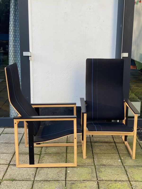 Paire de fauteuils Artza Noirs par Simo Heikkila
