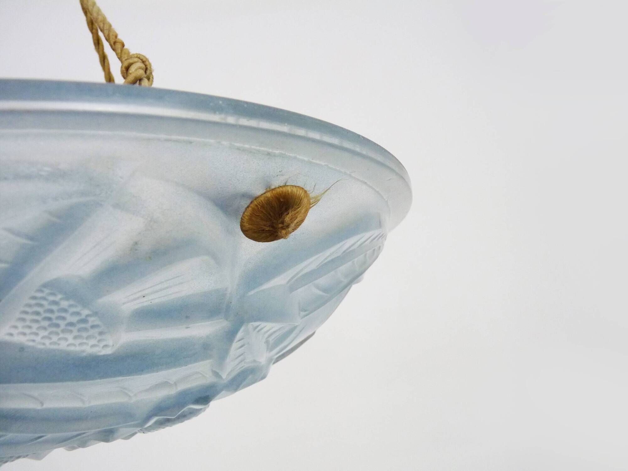 Old degue chandelier, 1-burner art deco washbasin pendant light, in blue glass paste. signed degué