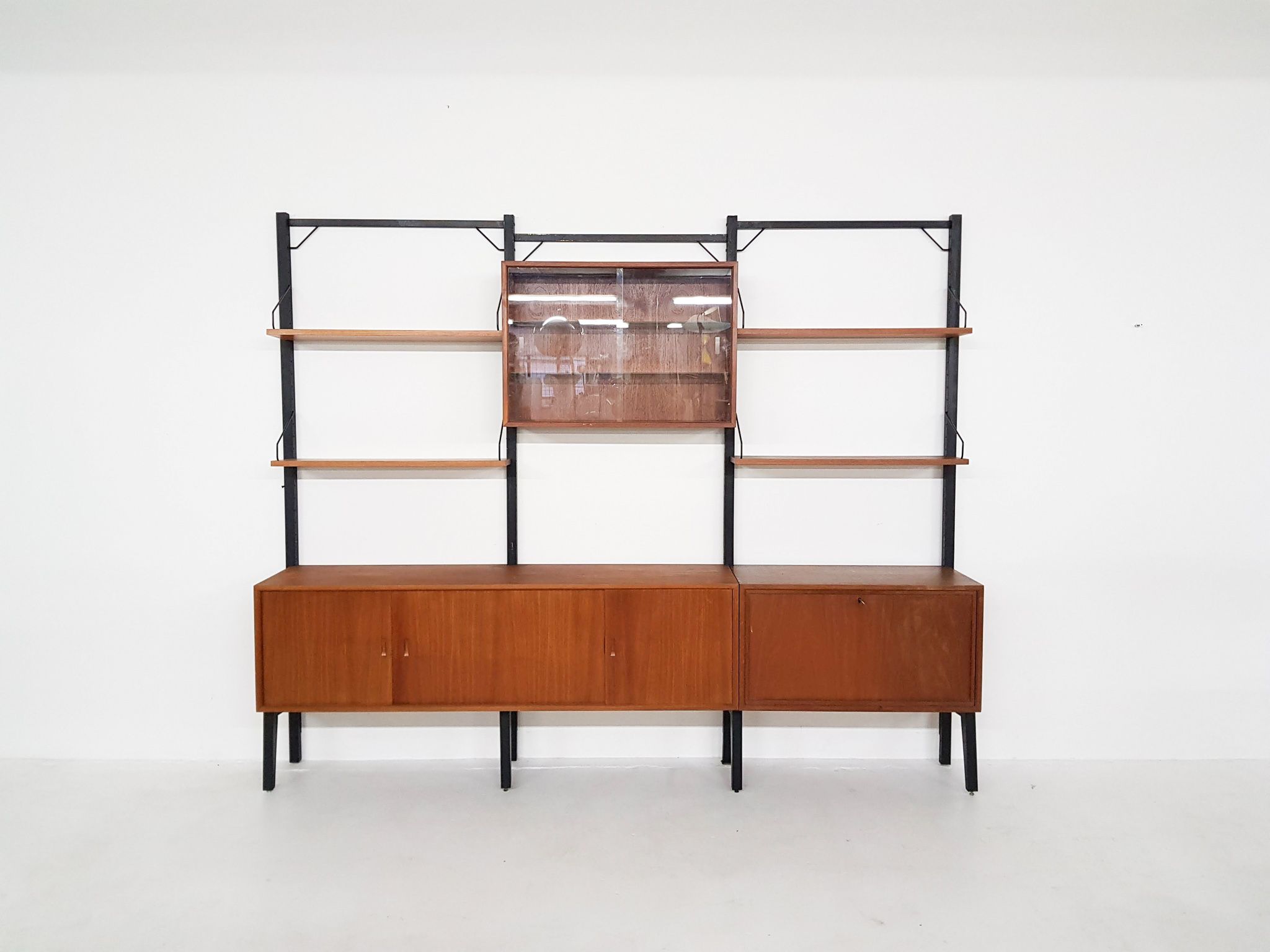Bibliothèque de Poul Cadovius pour Royal System, Danemark années 1950