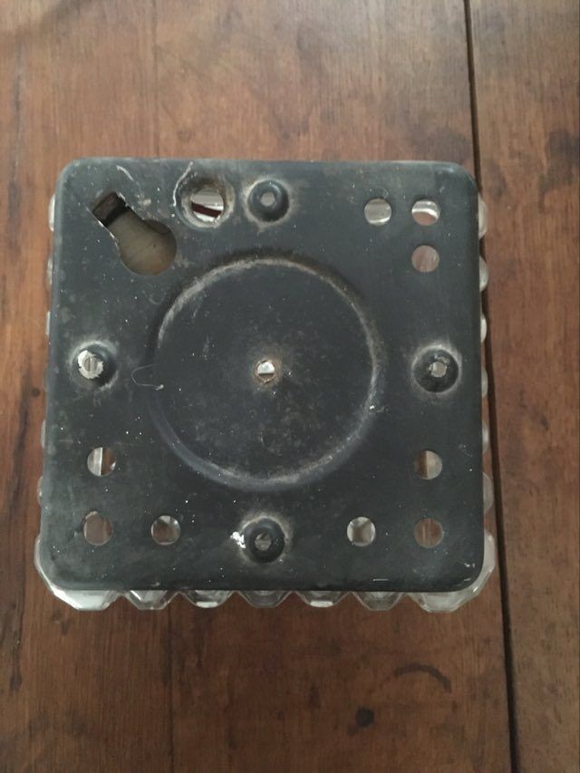 Moulded glass ceiling