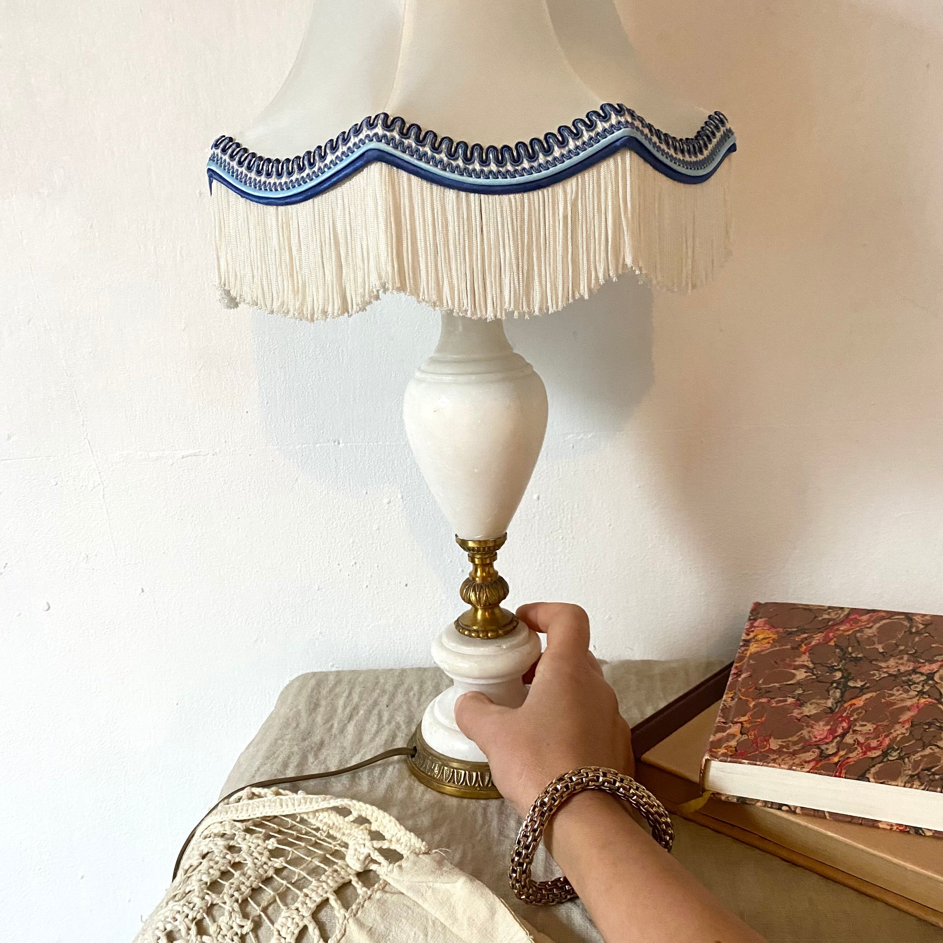 Antique lamp in albaster and brass