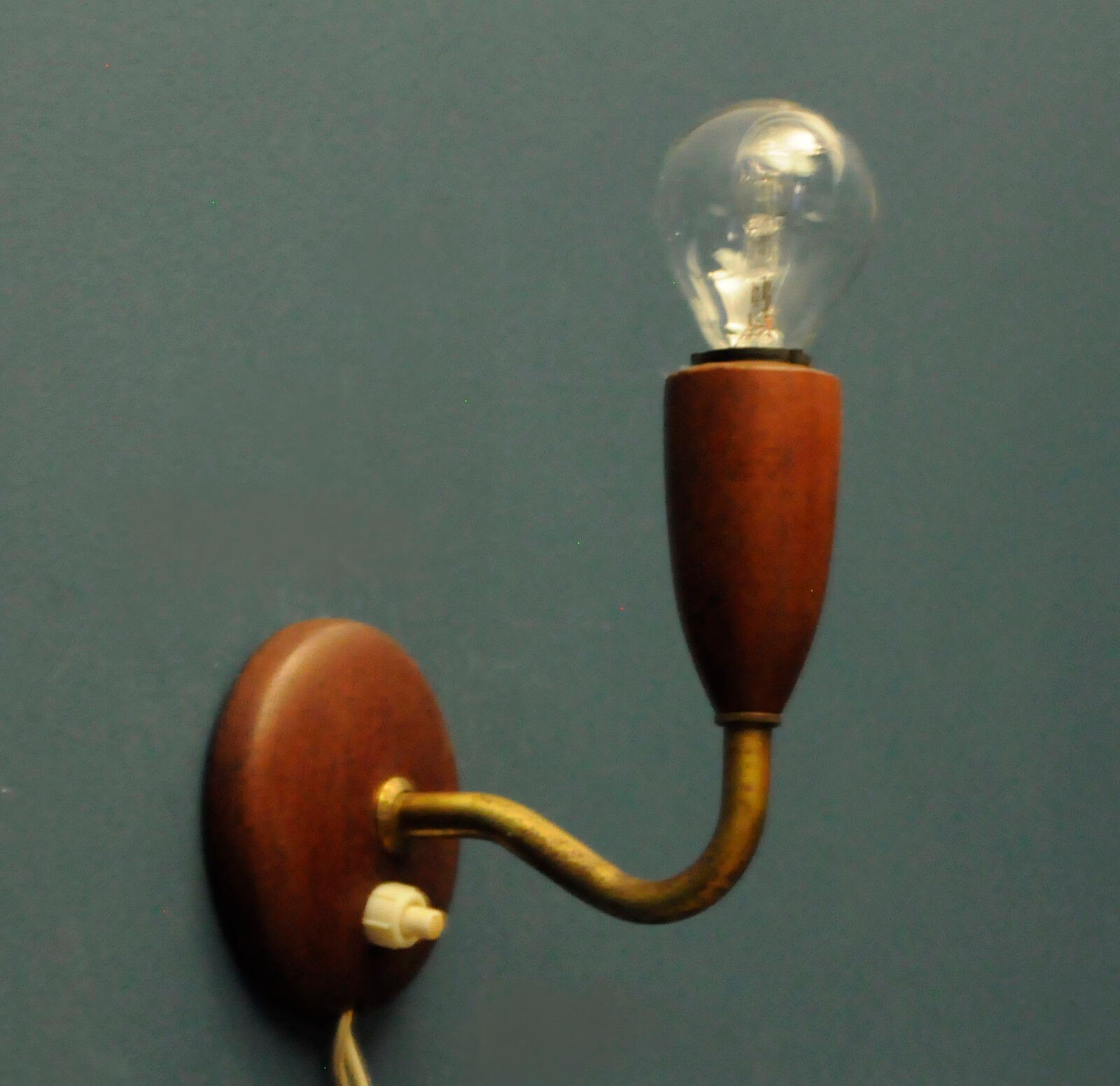 Retro teak wall lamp from the 1950s