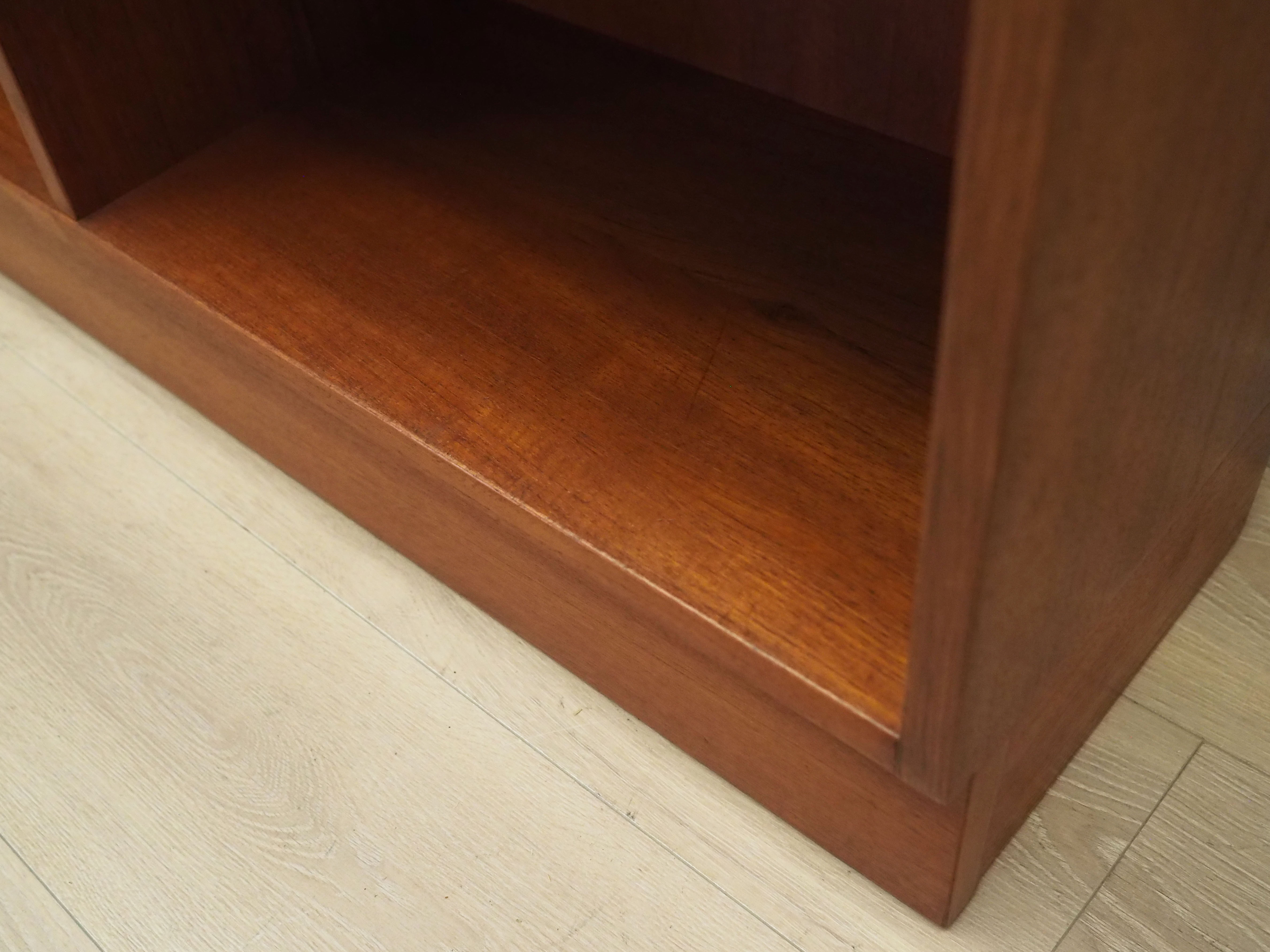 Teak bookcase, Danish design, 1970s, manufactured by Hundevad