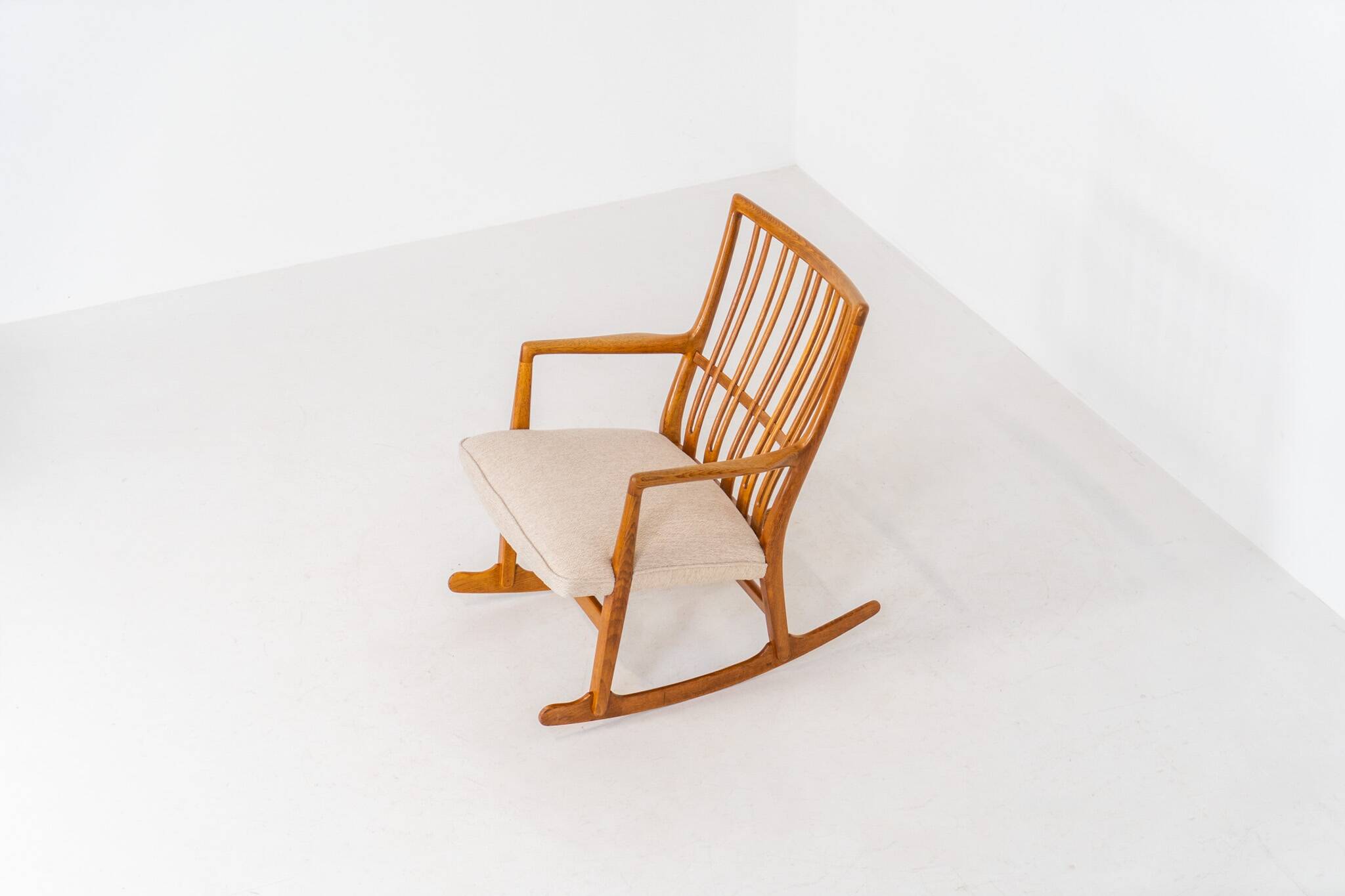 “ML33” rocking chair by Hans J. Wegner for A. Mikael Laursen