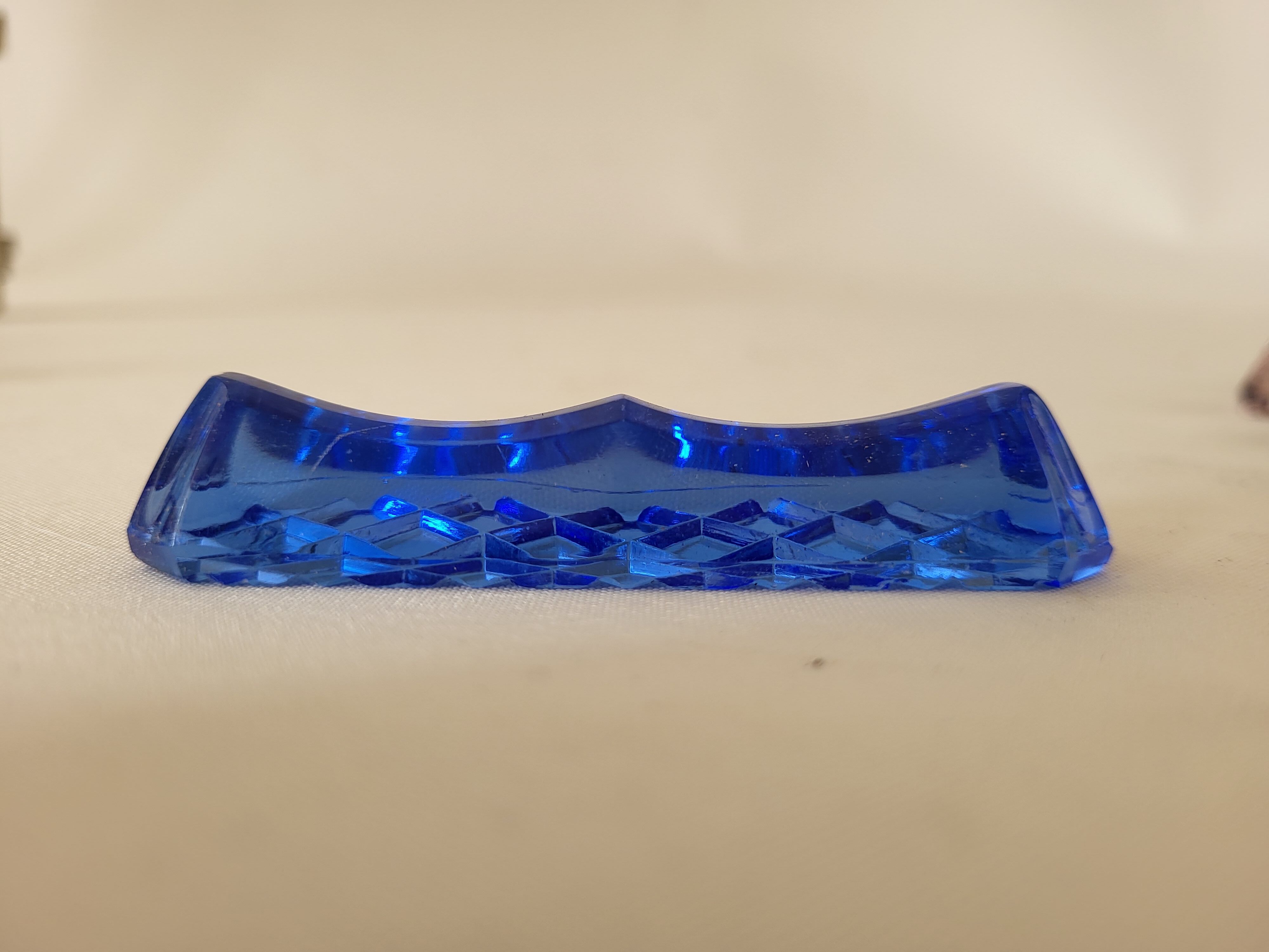 6 glass knife holders of colors