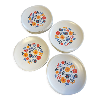 Lot d’assiettes Voluform