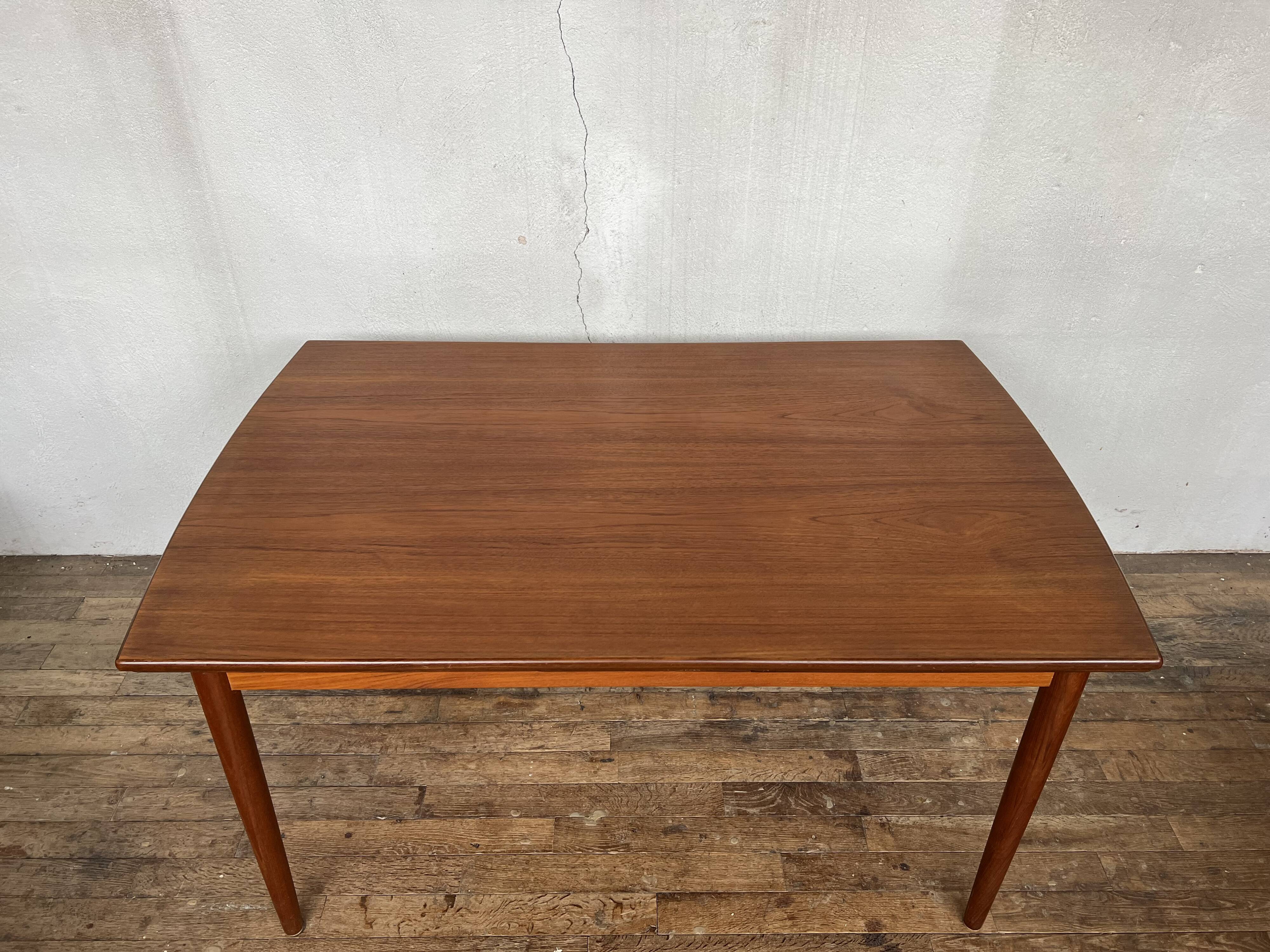 Scandinavian table in vintage teak 1960 Samcom edition