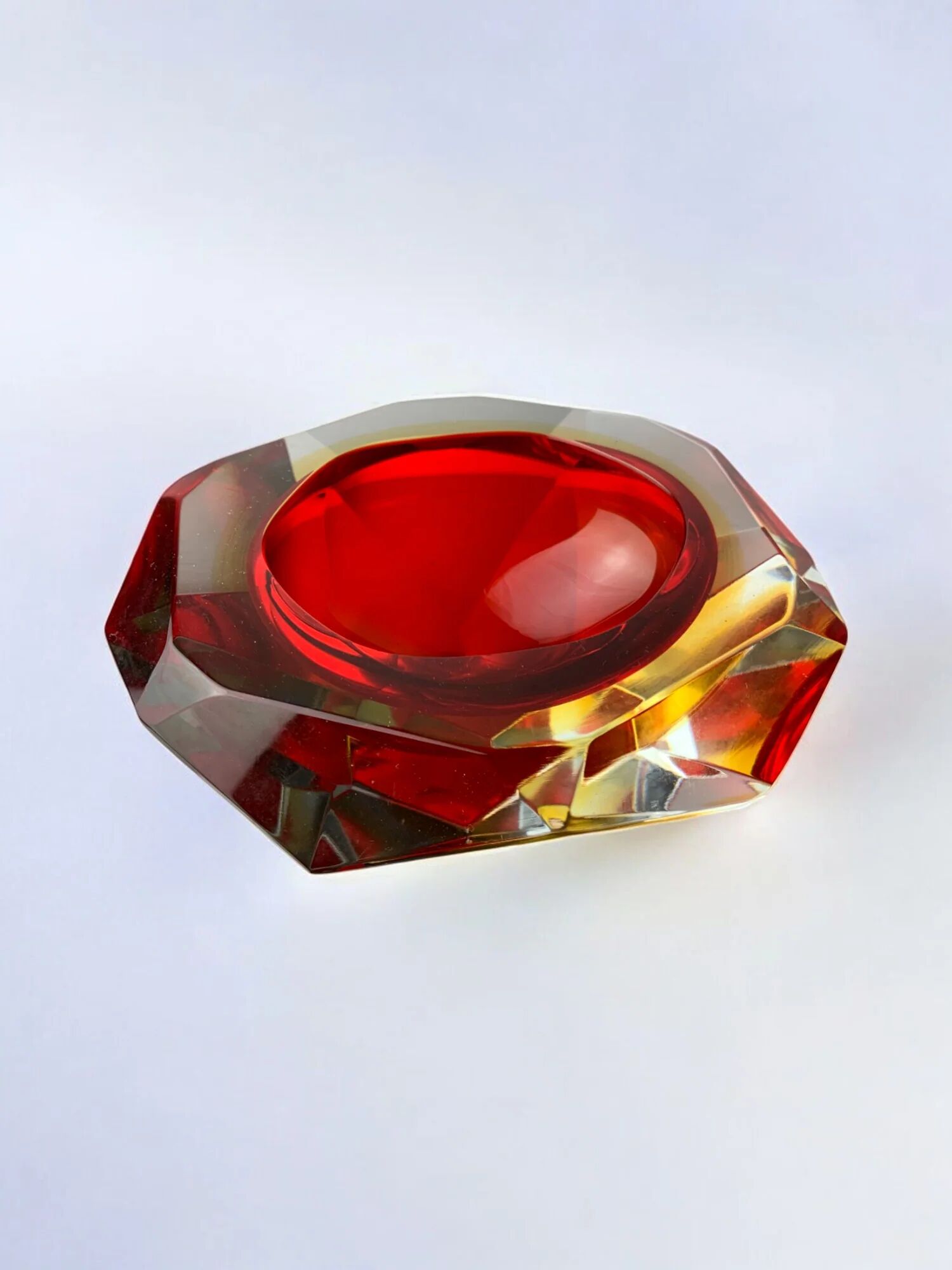 Red and yellow Sommerso ashtray by Seguso, faceted glass, Murano, Italy, 1970