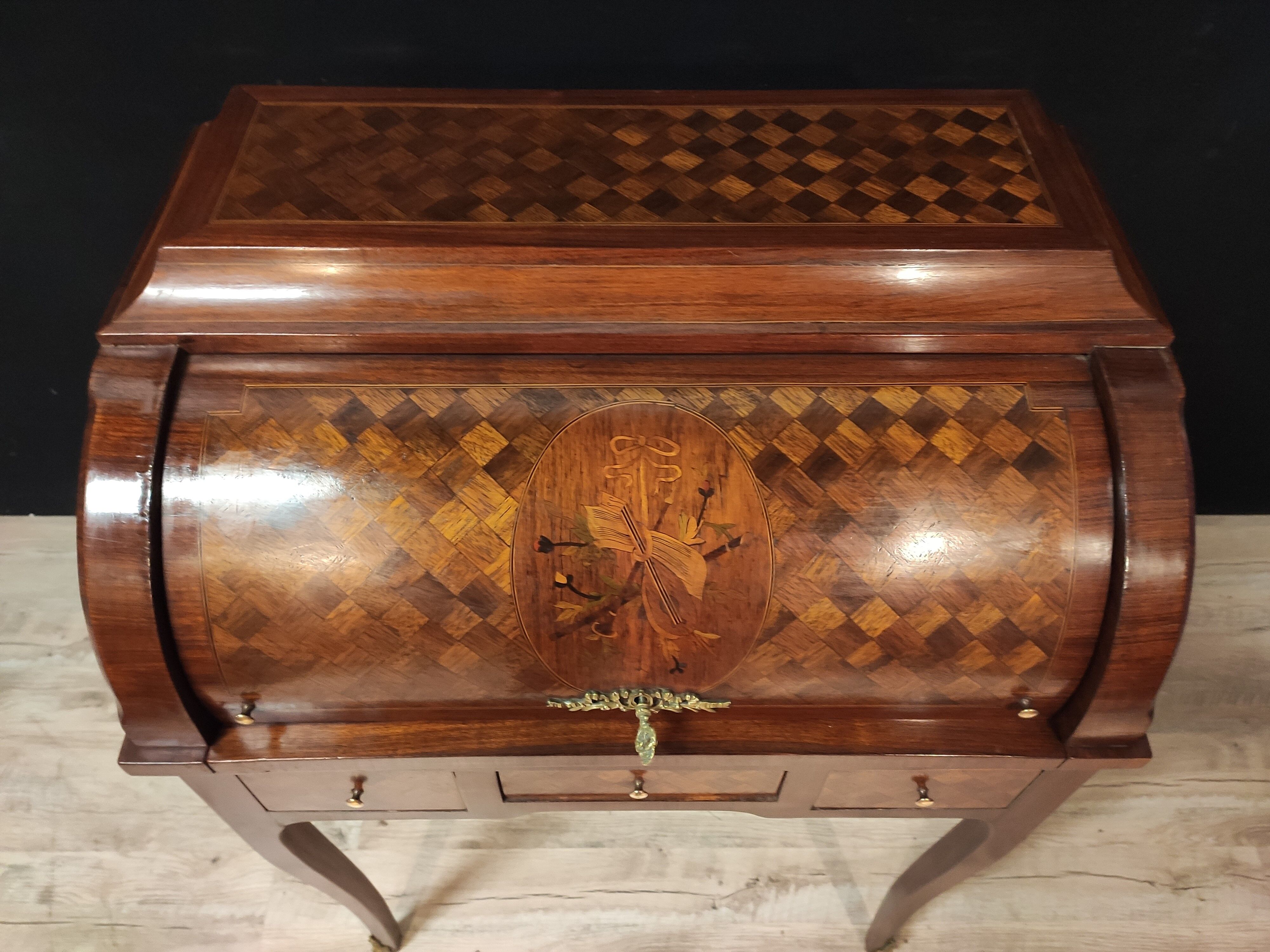Desk at cylindre style Louis XV
