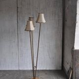 Lampadaire Art Déco 1940s en laiton et base bois, 3 branches, abat-jours beige